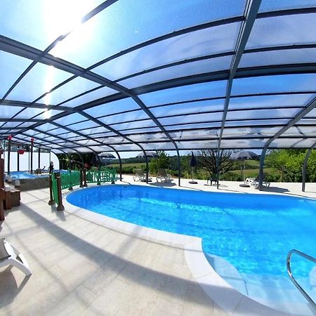 Camping Les Terrasses De Dordogne Rouffignac Saint-Cernin Zewnętrze zdjęcie