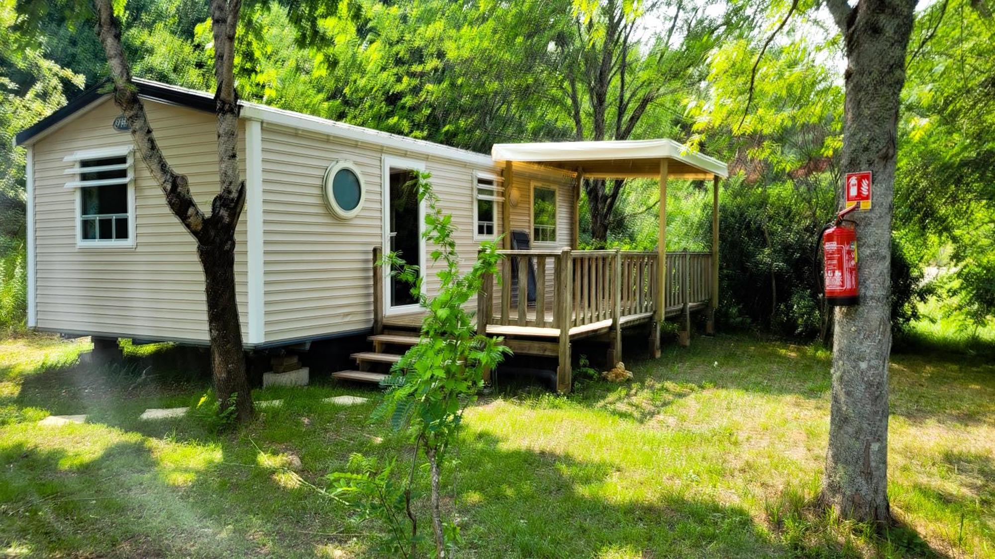 Camping Les Terrasses De Dordogne Rouffignac Saint-Cernin Zewnętrze zdjęcie