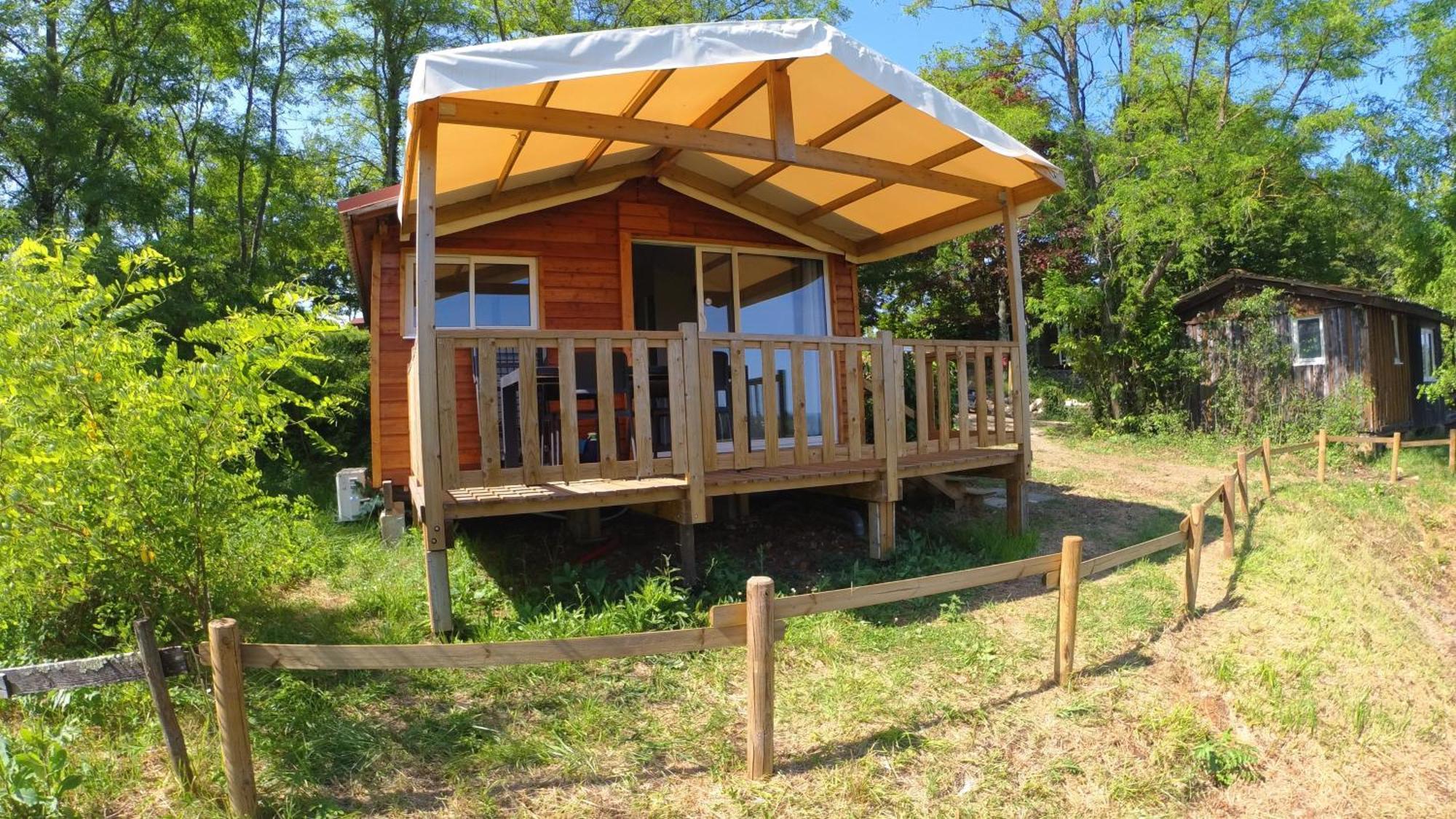 Camping Les Terrasses De Dordogne Rouffignac Saint-Cernin Zewnętrze zdjęcie